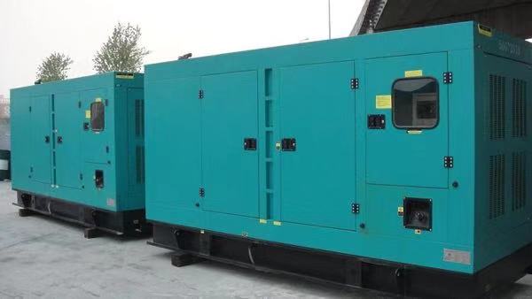 广华办事处康明斯400kw大型柴油二手发电机组